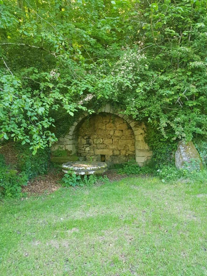 Maison D'Hotes "La Pierre Pointue" Saint-Leons ภายนอก รูปภาพ